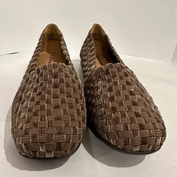 Comfortview Bethany 26388 Womens Velvet Brown Woven Flats Size 71/2 W (00200) - Picture 2 of 8